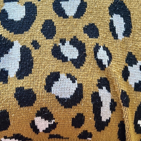Forever 21 Sweater Leopard Print Oversized Sz S - Picture 4 of 4